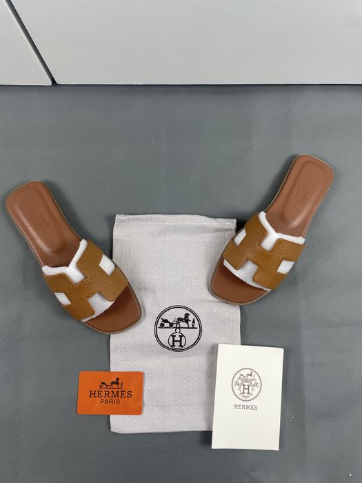 Hermes Sandalia Mulher tamanho 38