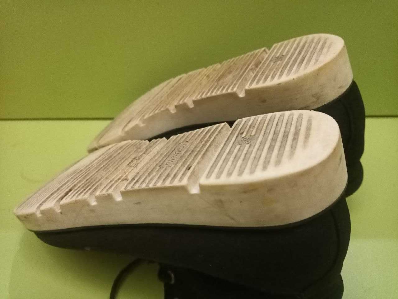 Ботинки "Bianco"

Размер 39