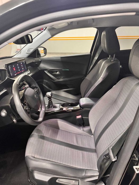 Peugeot 2008 1.2 PureTech Allure Pack