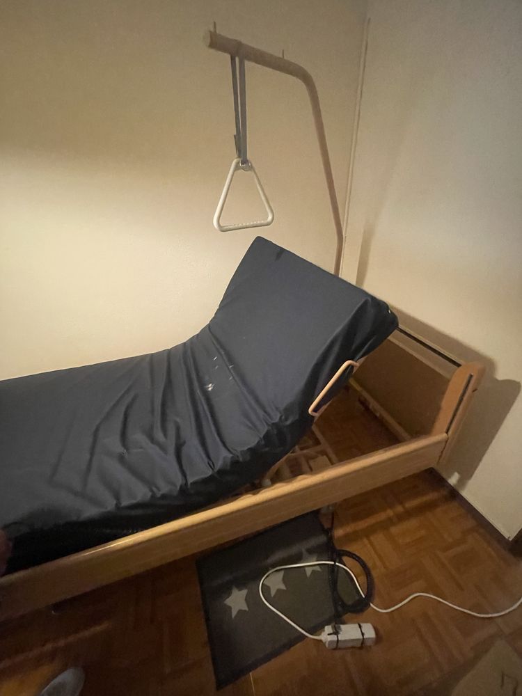 Cama articulada com colchão