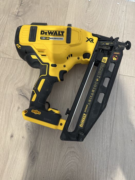 Gwoździarka sztyfciarka 18V DeWalt 18V