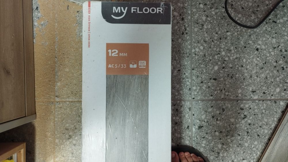 Ламінат MY FLOOR Villa дуб портовий сірий 33/АС5 12 мм (M1204)