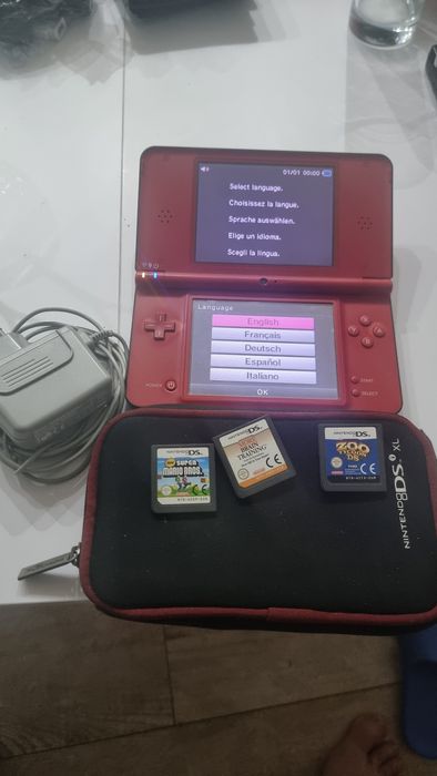 Nintendo DSi XL Mario edycja