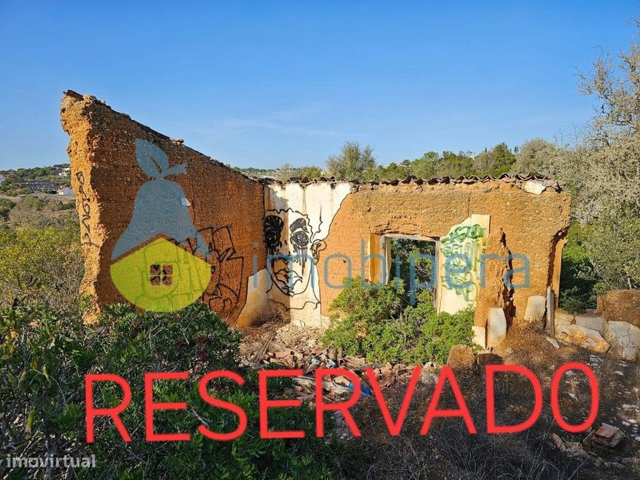 Lote de terreno com 34744m2 onde existe uma construção com 26m2 em ...