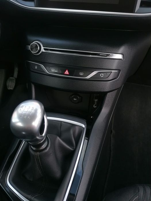 Peugeot 308 em ótimo estado
