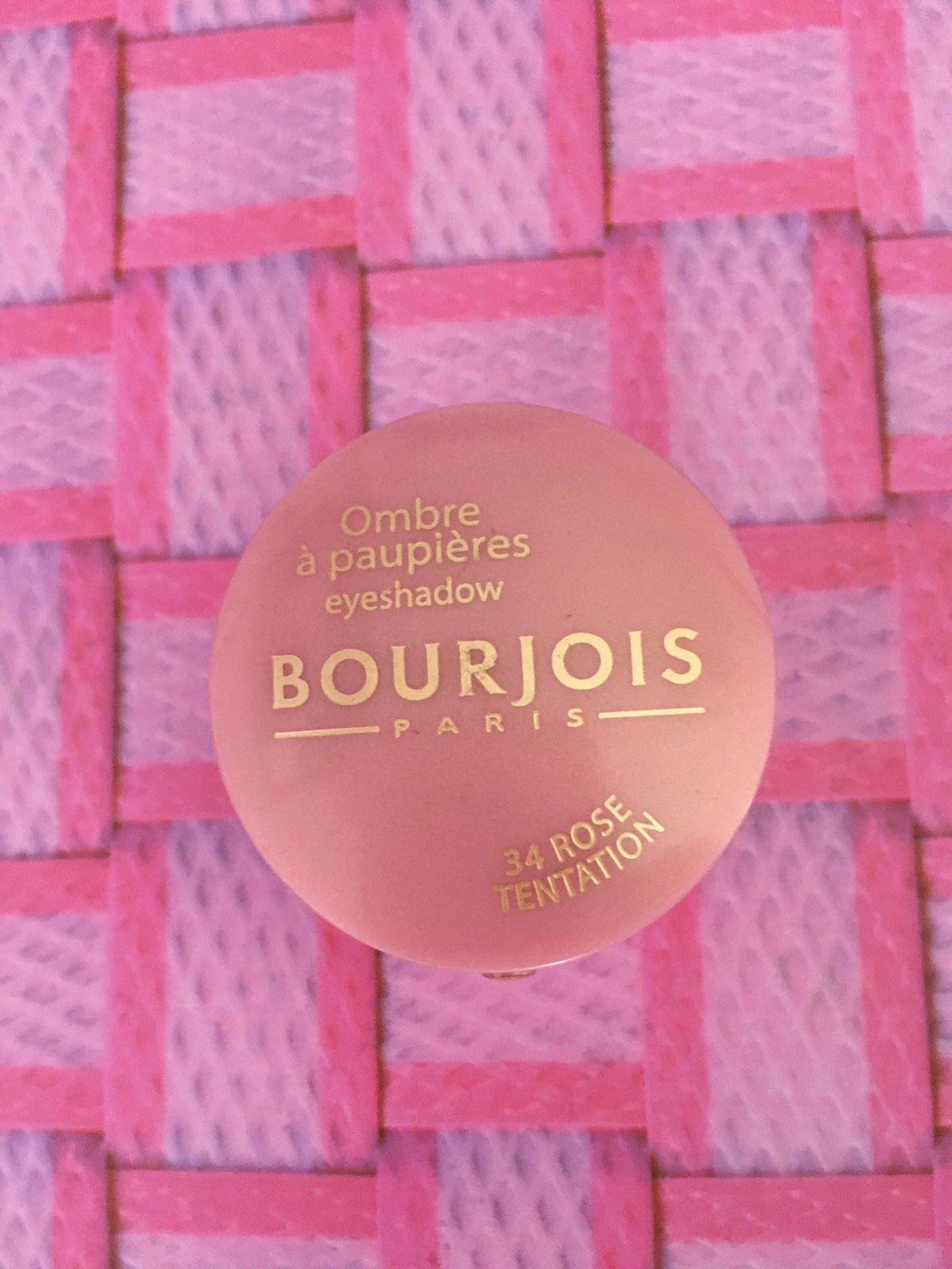 Bourjois тени, хайлайтер. 34 Rose tentation.