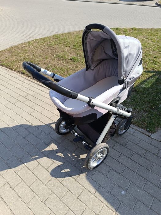 Wózek gondola bardzo wygodny