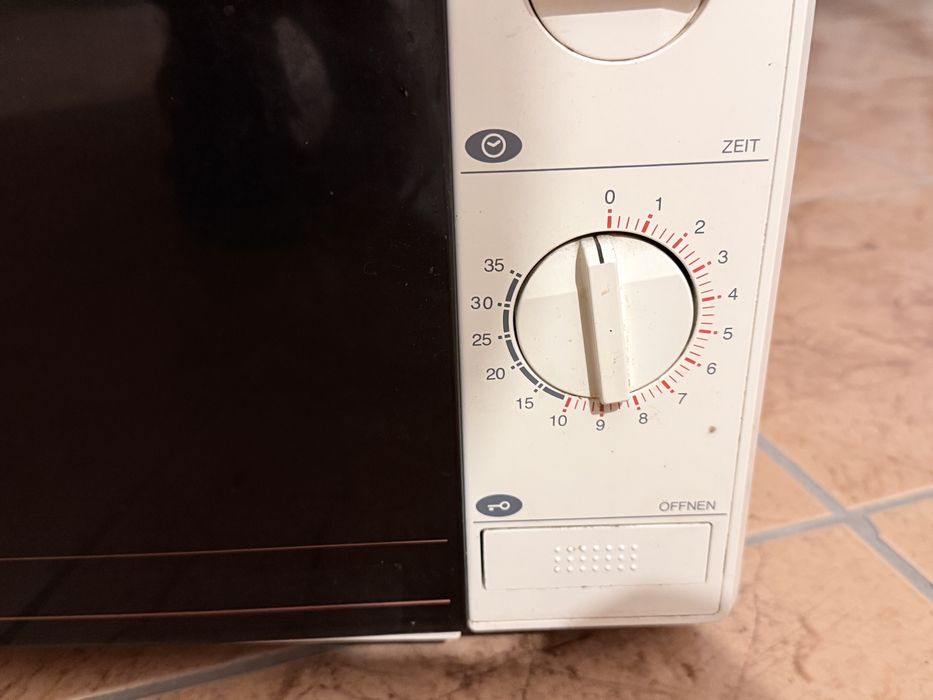 Kuchenka mikrofalowa mikrofala PROFIMikro MW800 800W niemiecka