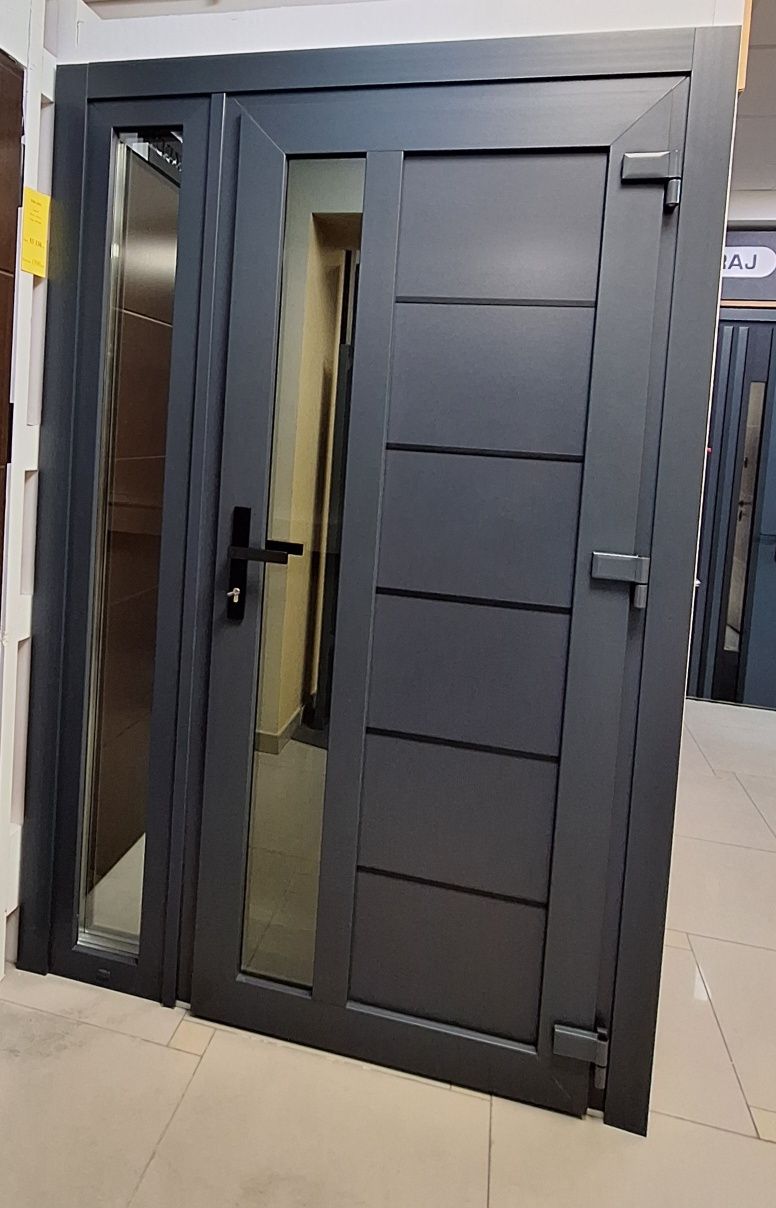 Вхідні металопластикові  полуторні двері Антрацит