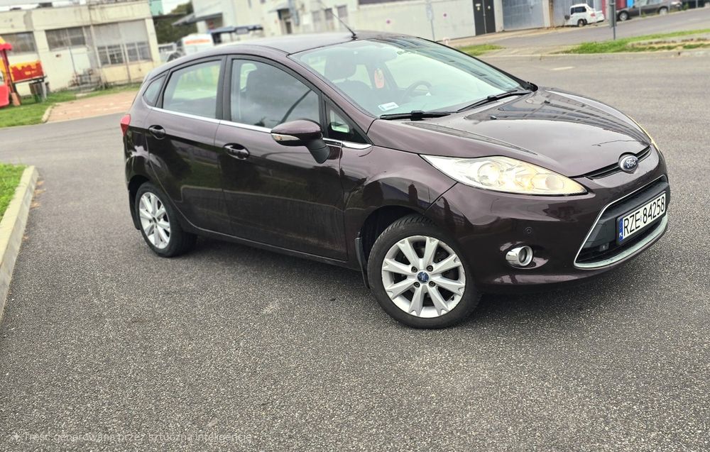 Sprzedam FORD Fiesta MK7 Titanium 2010r