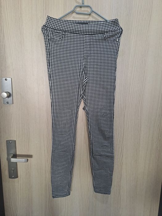 (278) Spodnie damskie rurki r.S