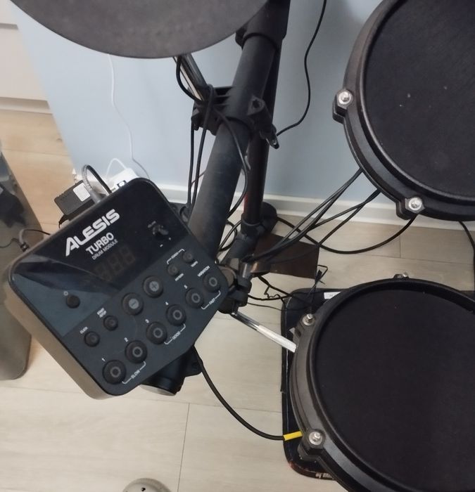 Perkusja Alesis Turbo Drum Module