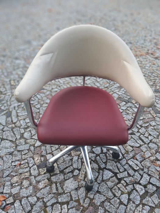 Sprzedam biurko narożne z nadstawką - krzesło graris