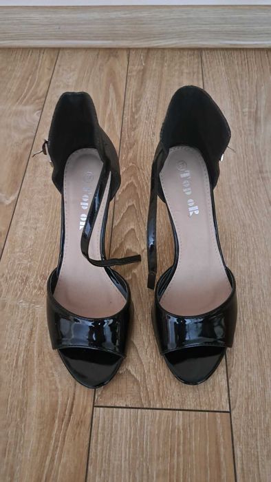 Eleganckie, czarne sandały Top oR, rozmiar 37