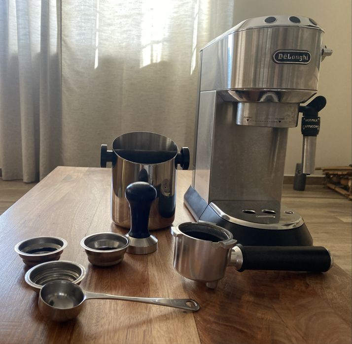 Máquina de café DeLonghi