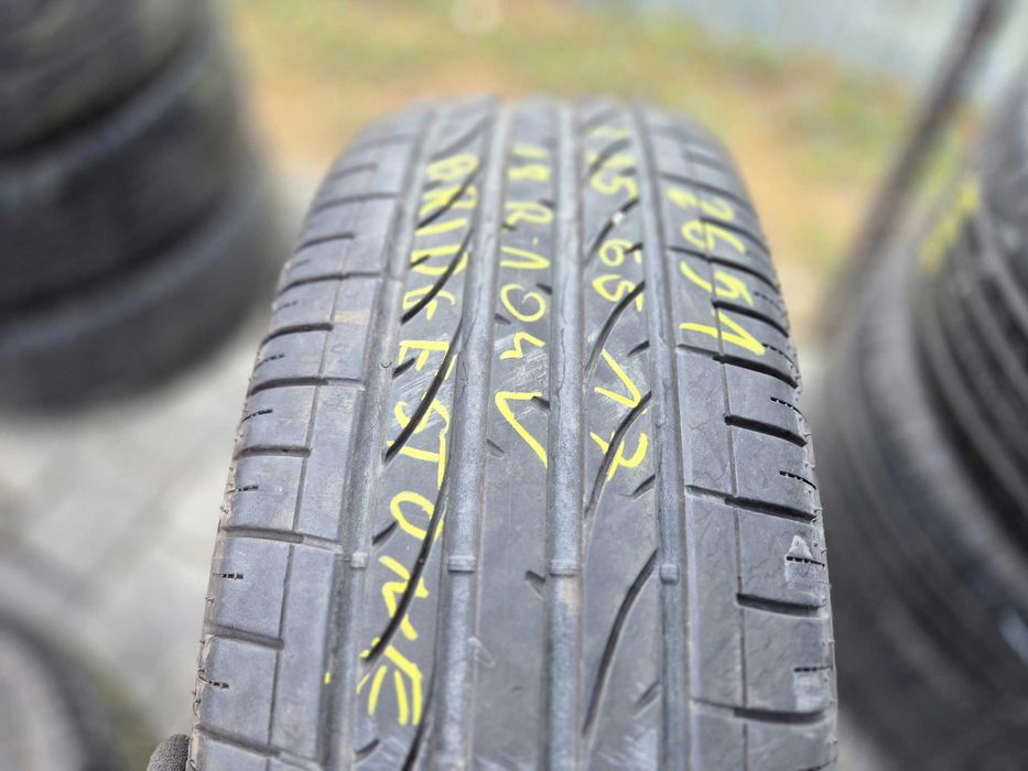 1x Bridgestone Dueler H/P Sport 235/65r17 104V N2651