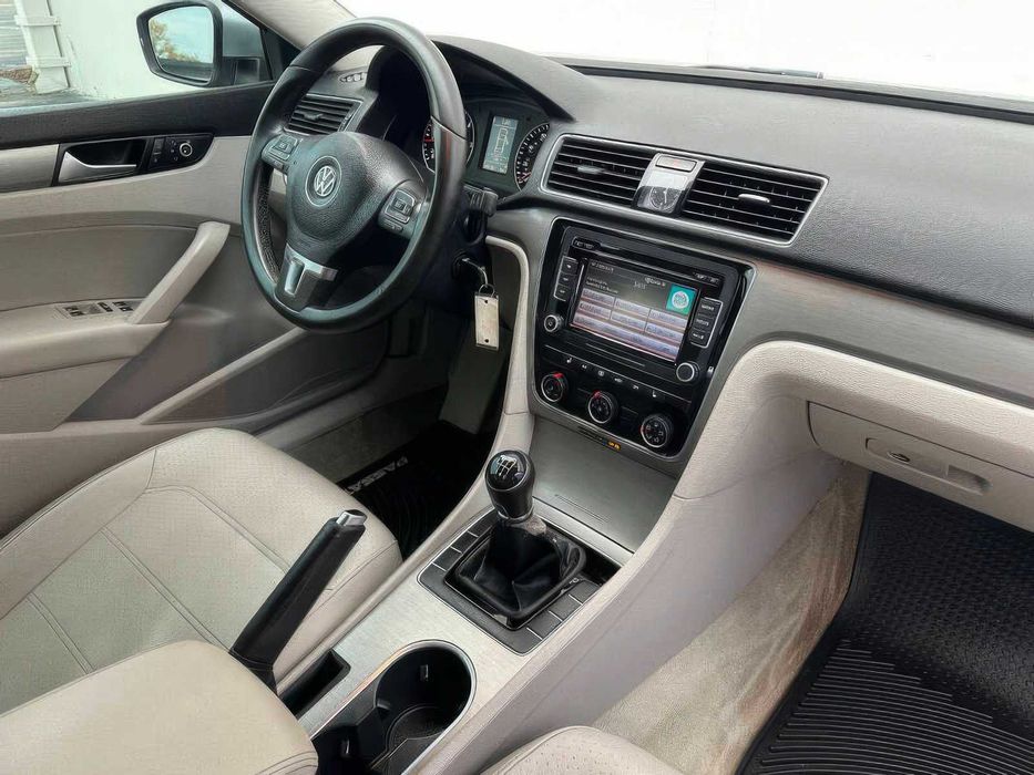 Volkswagen Passat      2015