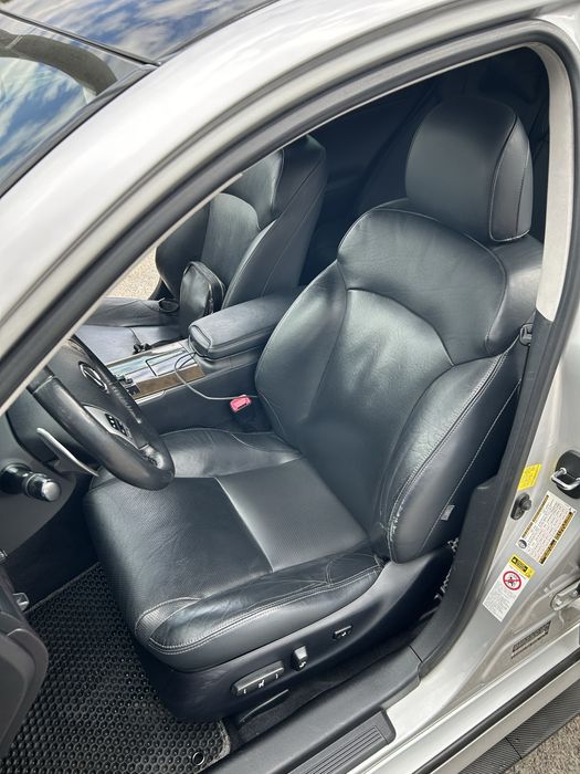 Продам Lexus IS 250