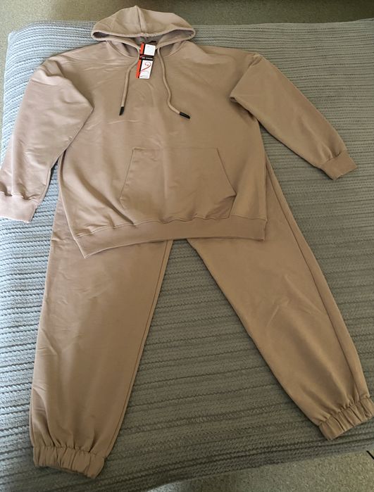 Костюм спортивный женский