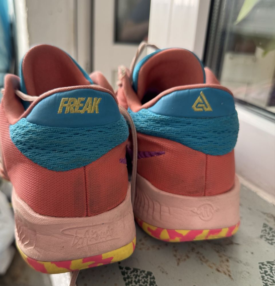 Кросівки Nike zoom freak 4
