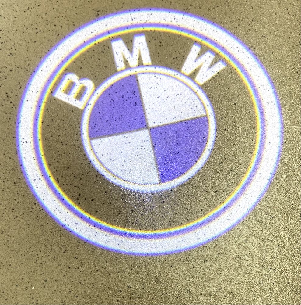 Підсвітка в двері проекція BMW логотип подсветка