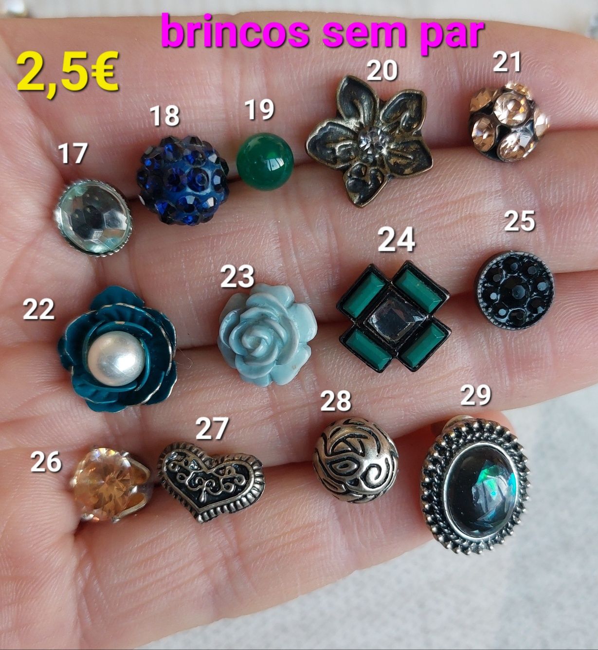 Brincos diversos, alguns sem par