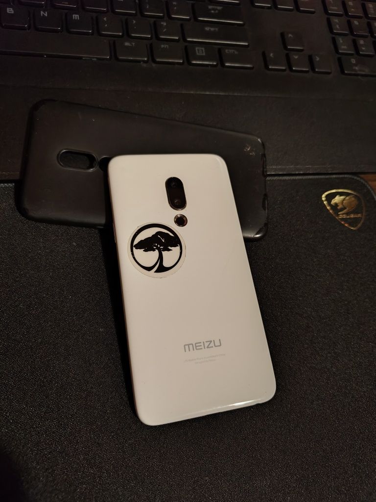 Meizu 15 4/64 гб