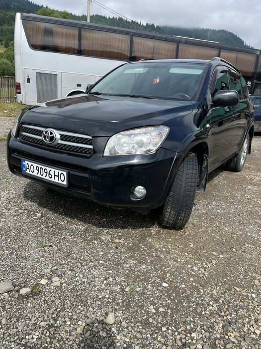 Тойота Рав 4, Toyota