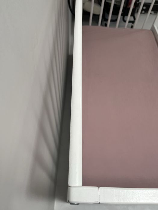 Łóżeczko niemowlęce, dziecięce, łóżko dla dziecka, z materacem