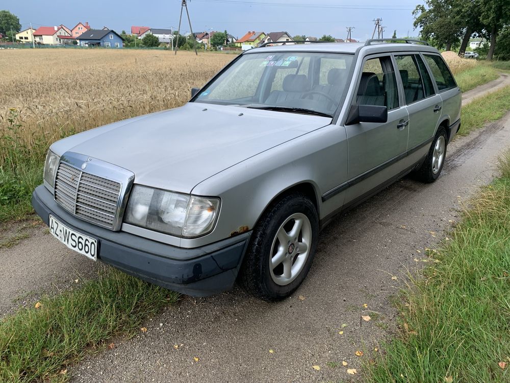 Mercedes-Benz w124 230TE 2.3 kombi