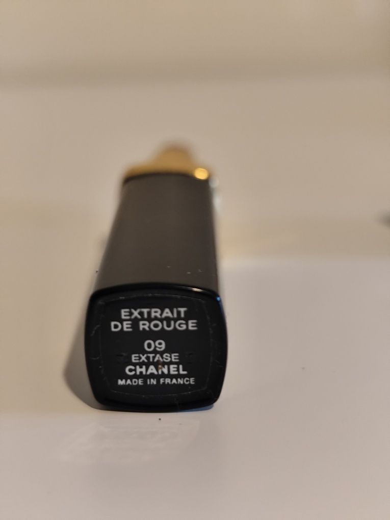 Pomadka Chanel 09