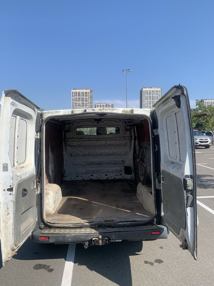 Opel Vivaro 2004Dizel