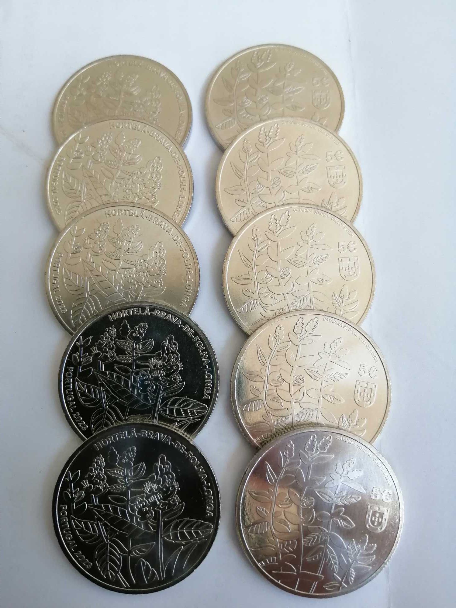 Moedas de 5 euros, Hortelã Brava. Prata Prof, é normal.