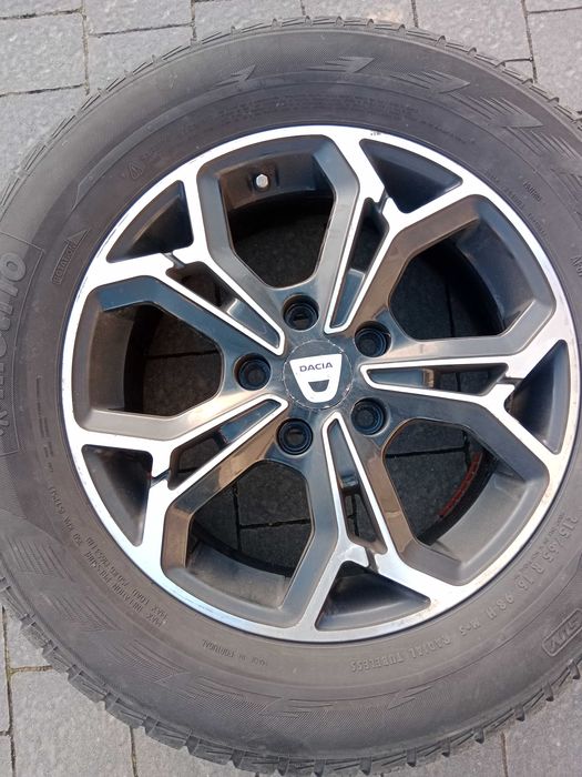 Opony zimowe z alu felgami