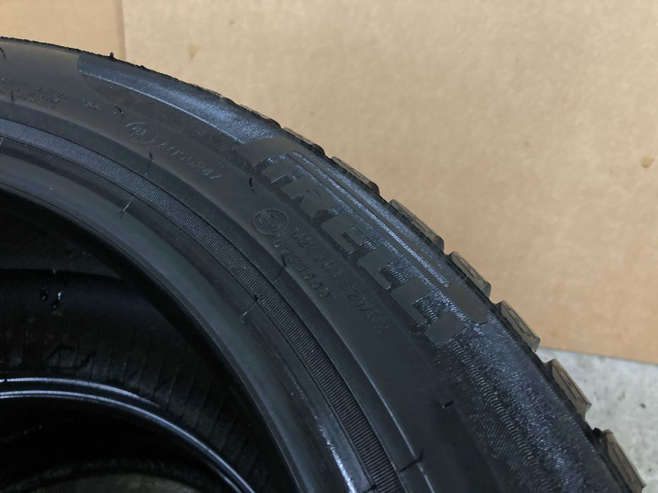 opony PIRELLI SottoZero3 235/45R18 98V 2 szt. z 2020 r. 6,7mm
