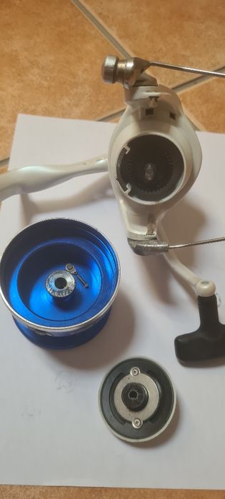 Carreto Okuma branco