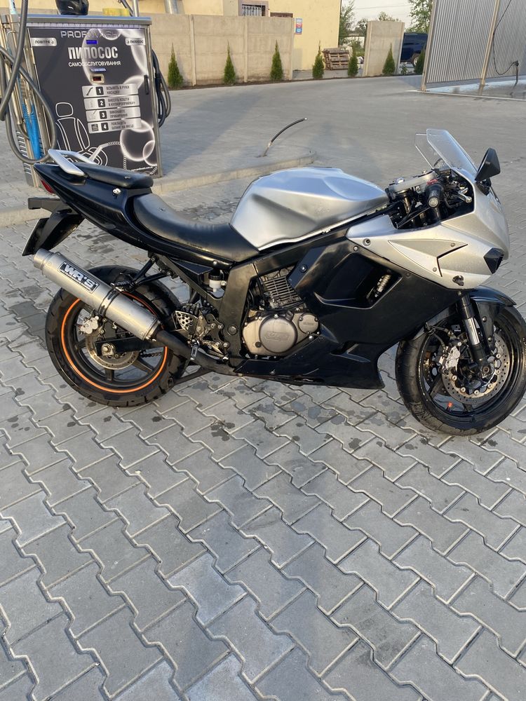 Продам Hyosung GT250R 2009рік