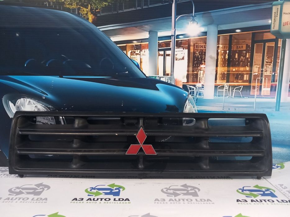 Grelha da frente Mitsubishi Pajero