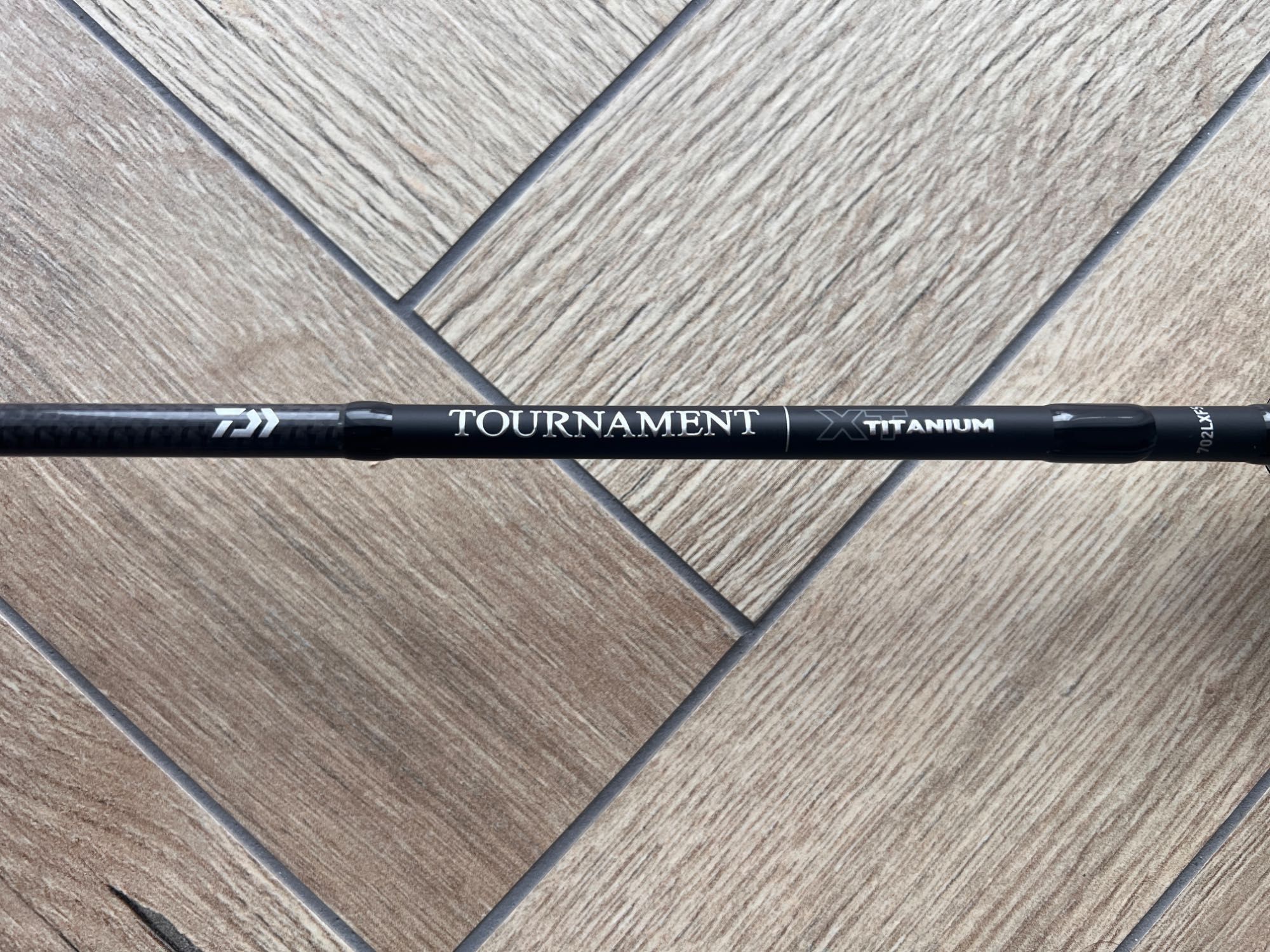 Wędka Daiwa Tournament XT Titanium 2.15m 4-18g 2cz
