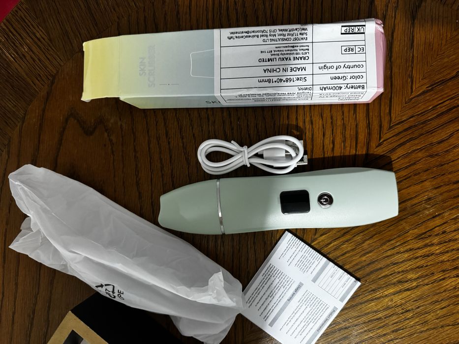 Przyrządy do twarzy, maszynki