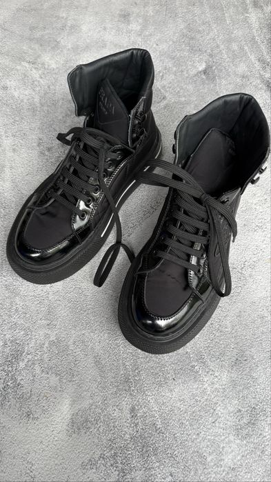 Ocieplane buty za kostkę Prada rozm 39