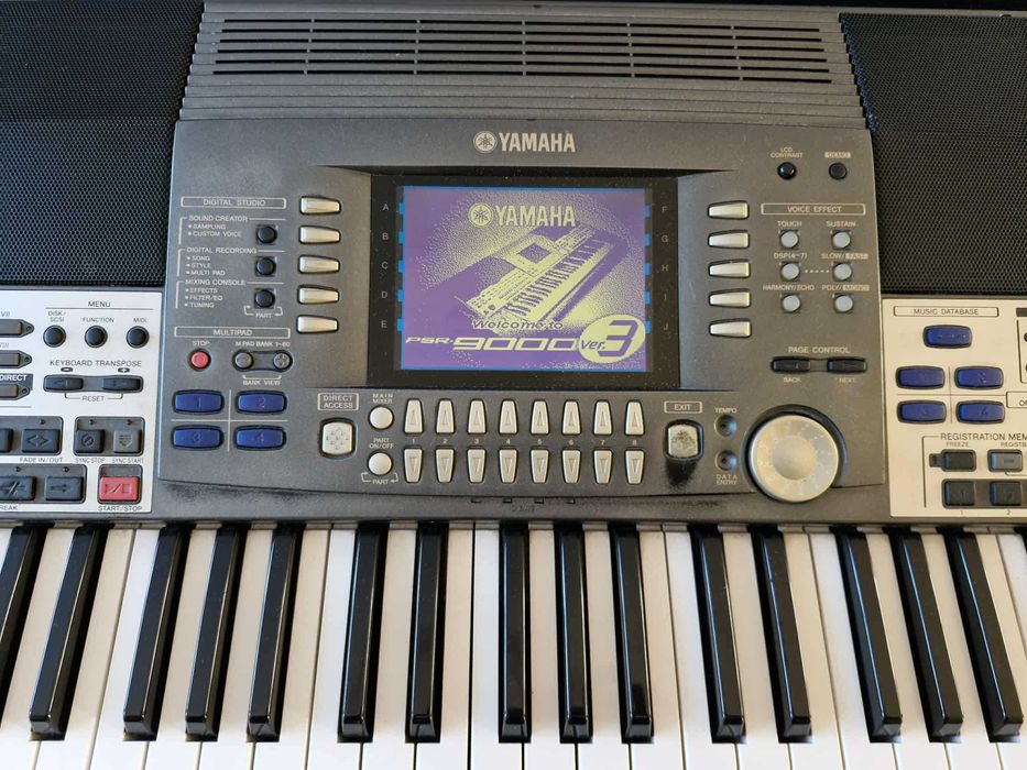 Keyboard YAMAHA PSR 9000