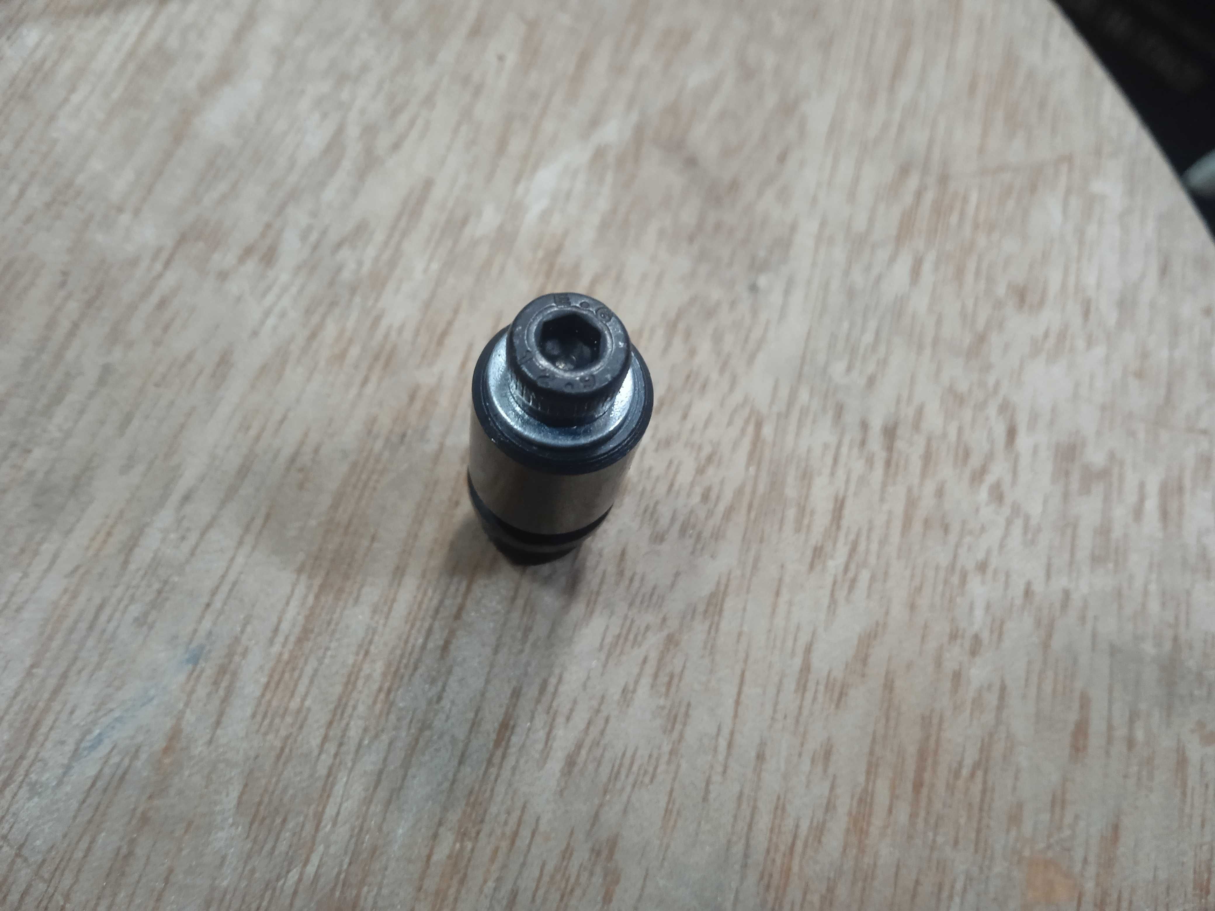 Schaller tuleja mocowania wajchy mostka tremolo