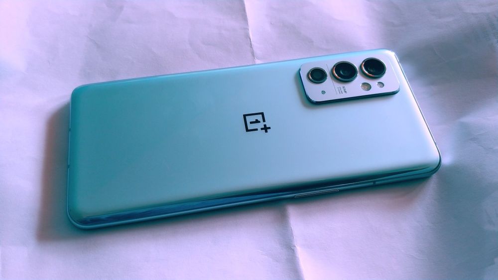 Продам Oneplus 9rt 128gb