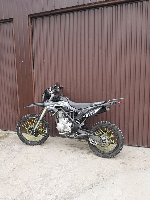 Asix Defender 150