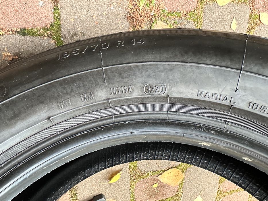 Новая резина для классического авто185 70 14 Pirelli CN36