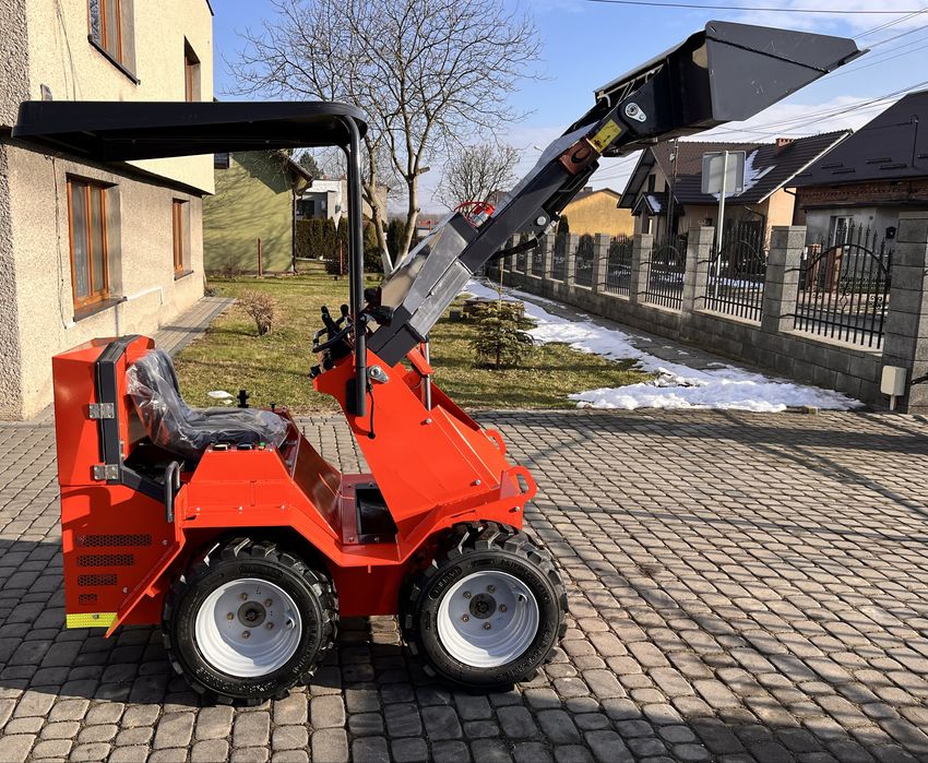 Miniładowarka SANMAR SM-Z480