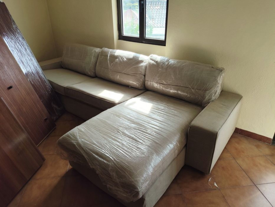 Sofá 2 lugares com chaise longue como novo