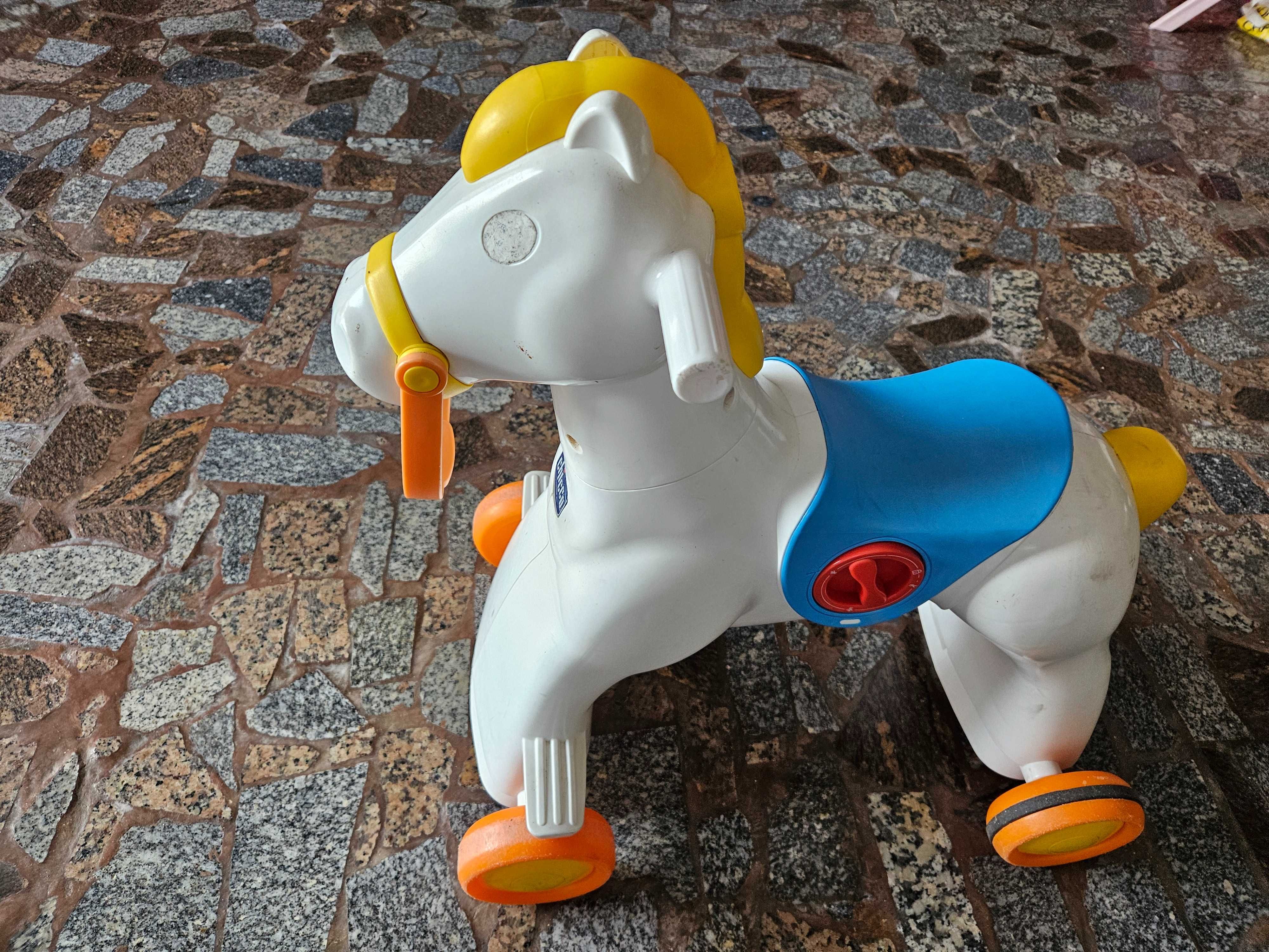 Vendo cavalo Chicco Rodeo 15 euros/cada