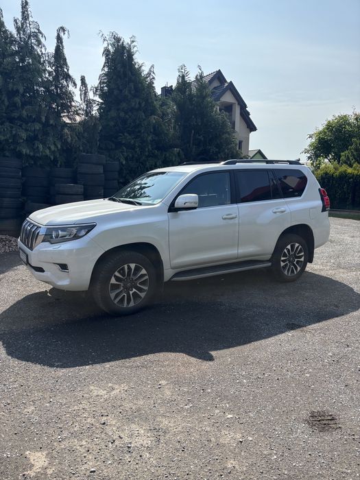 Toyota Land Cruiser Invincible 2.8 (salon PL)
